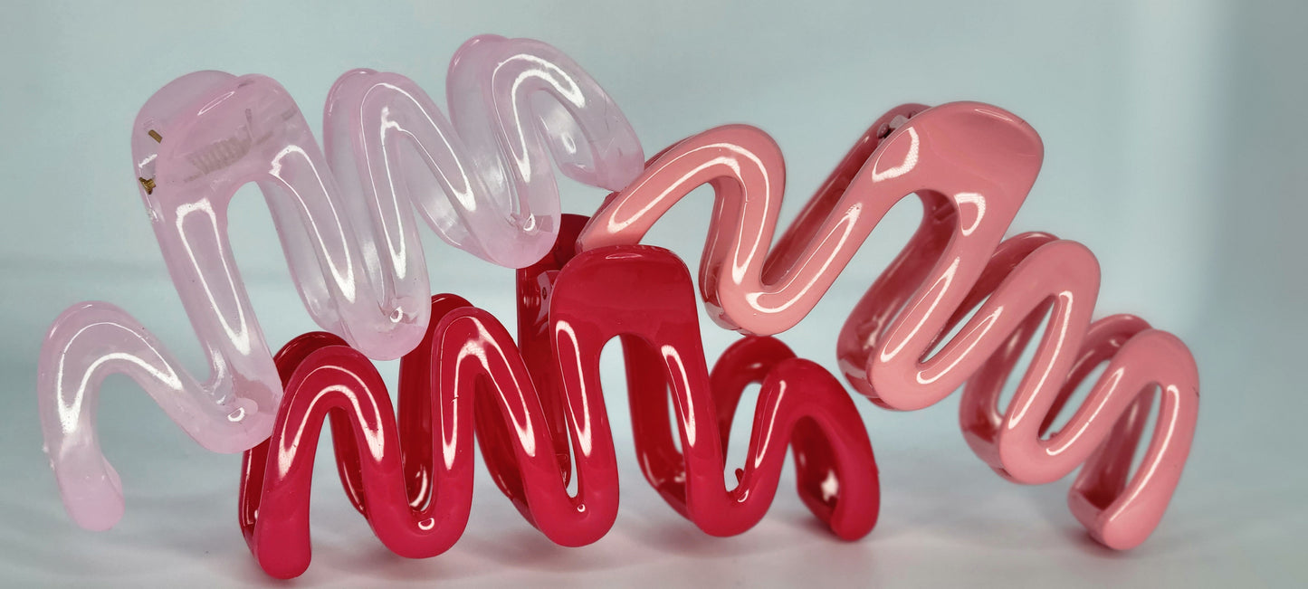 Wavy Claw Clip