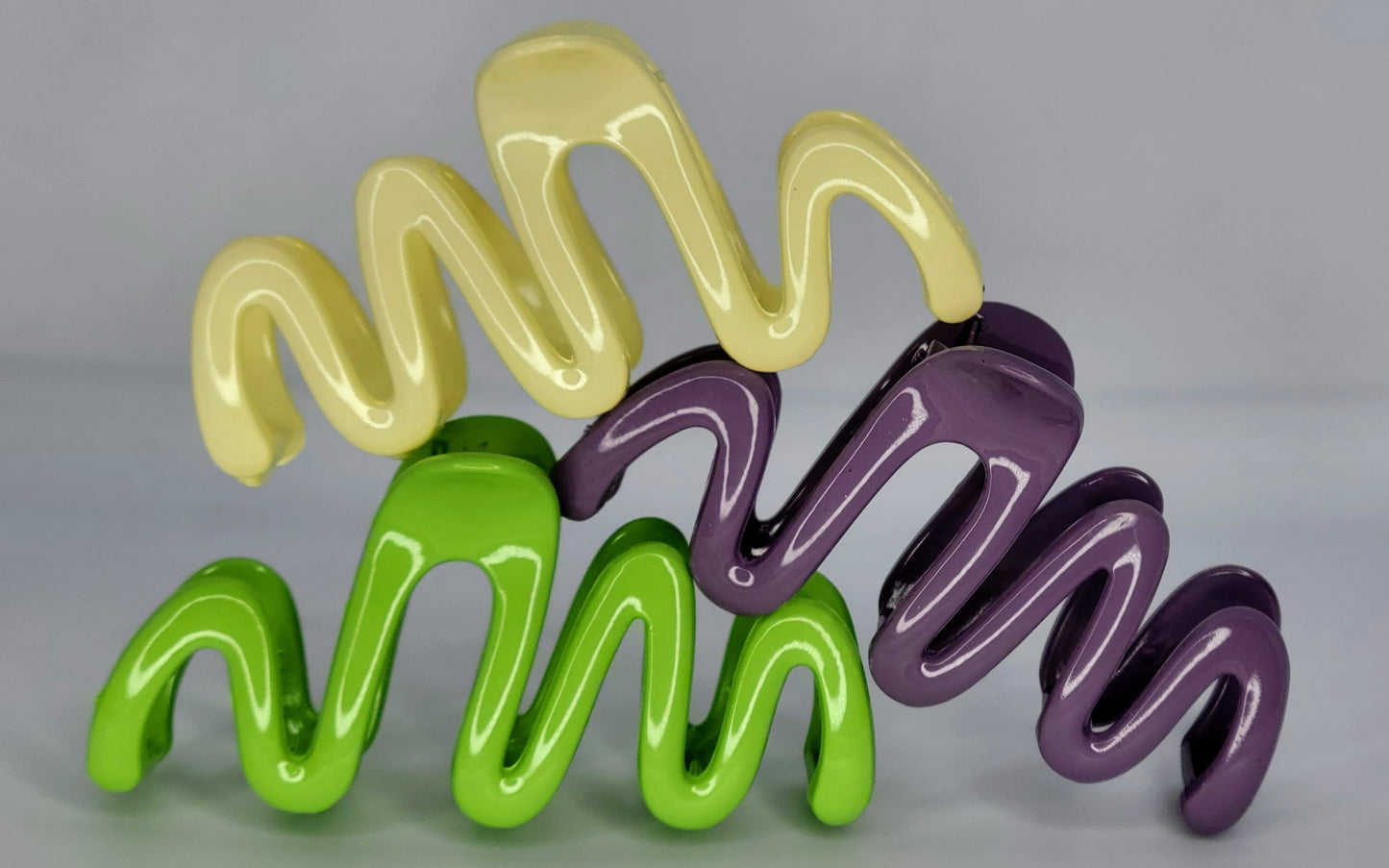 Wavy Claw Clip